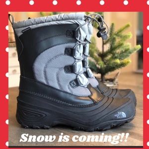North face Alpenglow Snowboot Sz 7